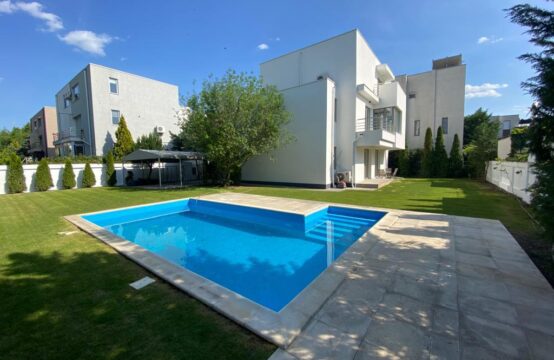 Villa de luxe, avec piscine et jardin, quartier Iancu Nicolae (id run: 11813)