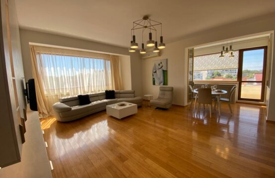 3-room apartment, penthouse type, with terrace, Herastrau Park area