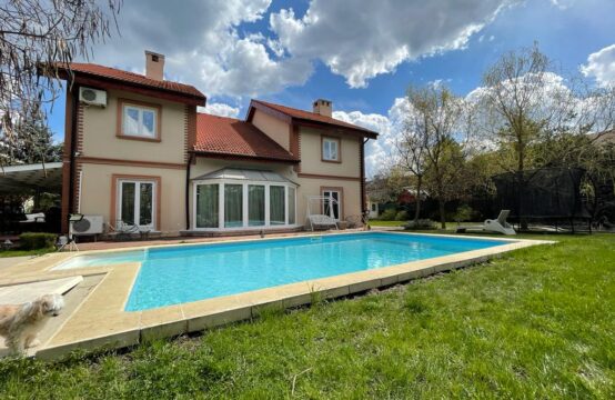 Villa with pool, residential complex, Iancu Nicolae area (id run: 18204)