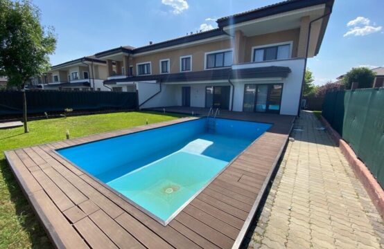 Villa with pool, residential complex, Pipera area (id run: 10090)