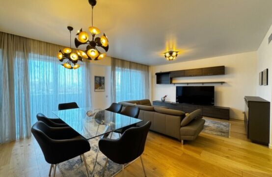 4-room apartment, furnished, terrace, parking, Universitate area (id run: 17200)